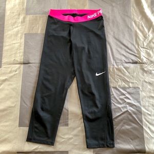 Nike Pro dri-fit capri training leggings